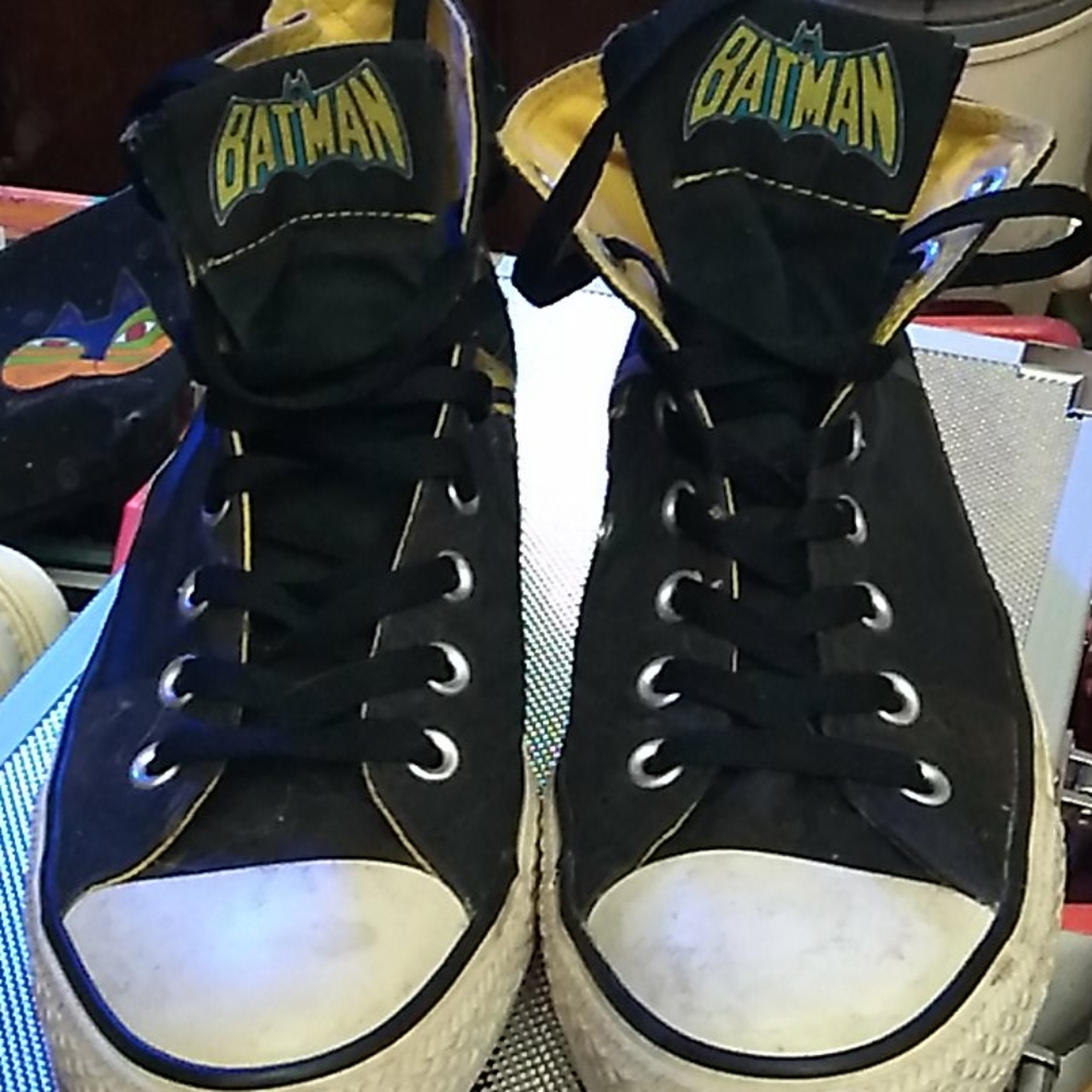Converse x Batman Unisex Hightops